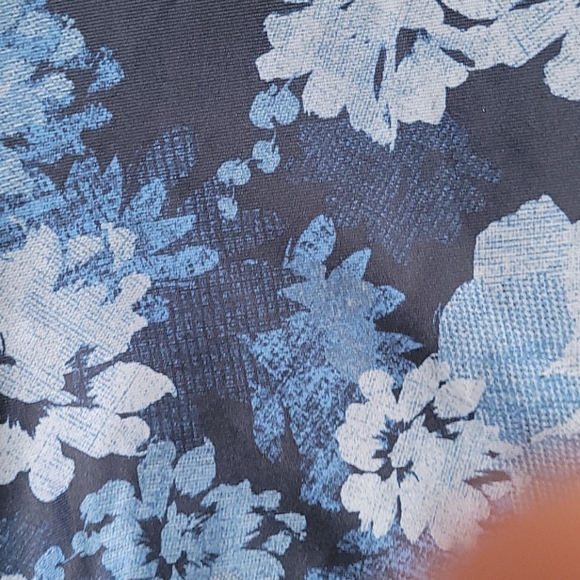 Never Worn 2 PC Yoga Set - Picture 5 of 11